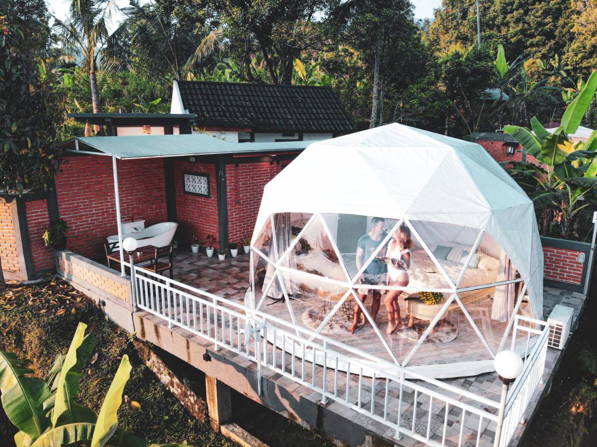 ホテル Moondock Luxury Camp Munduk エクステリア 写真