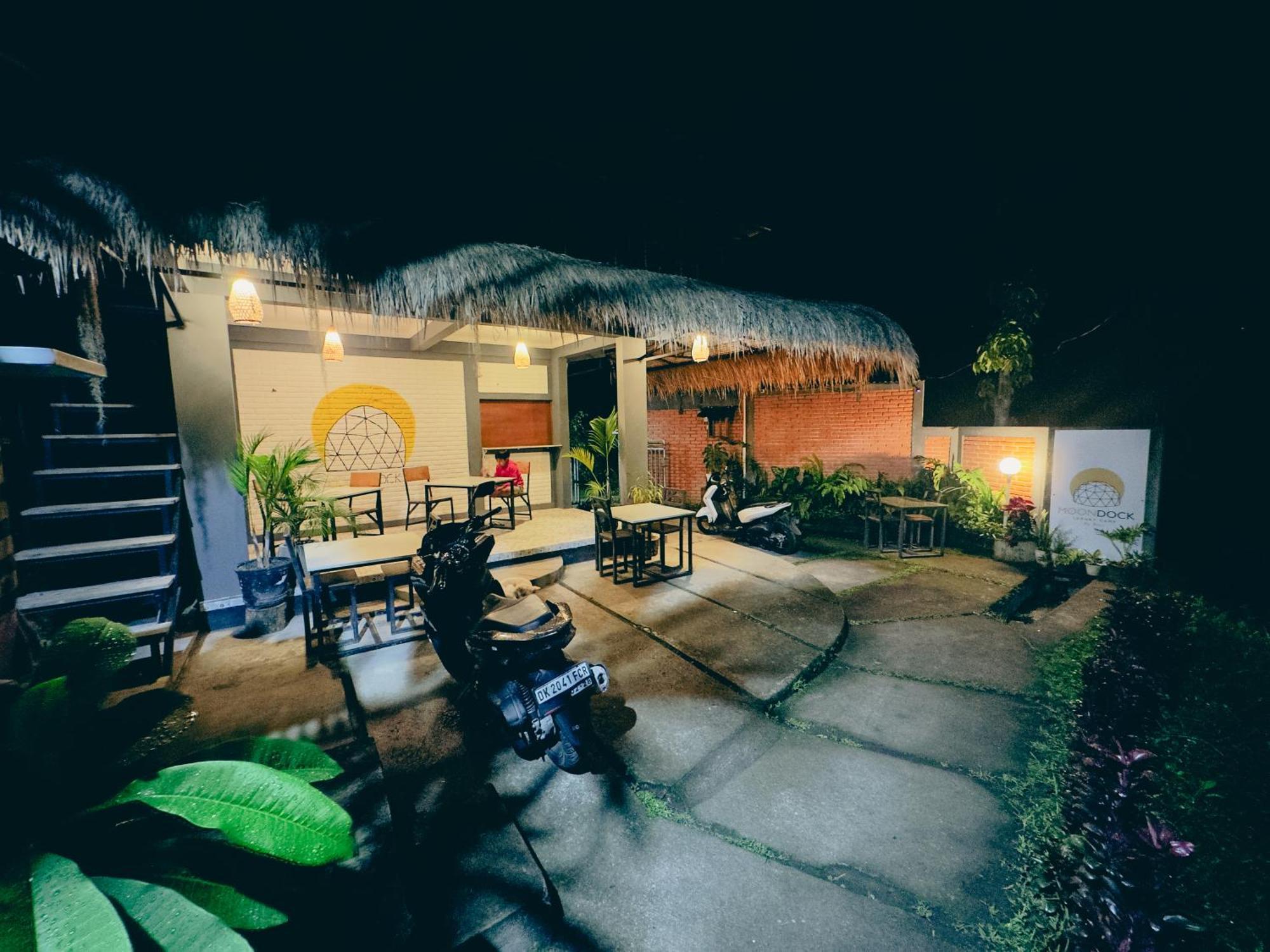 ホテル Moondock Luxury Camp Munduk エクステリア 写真
