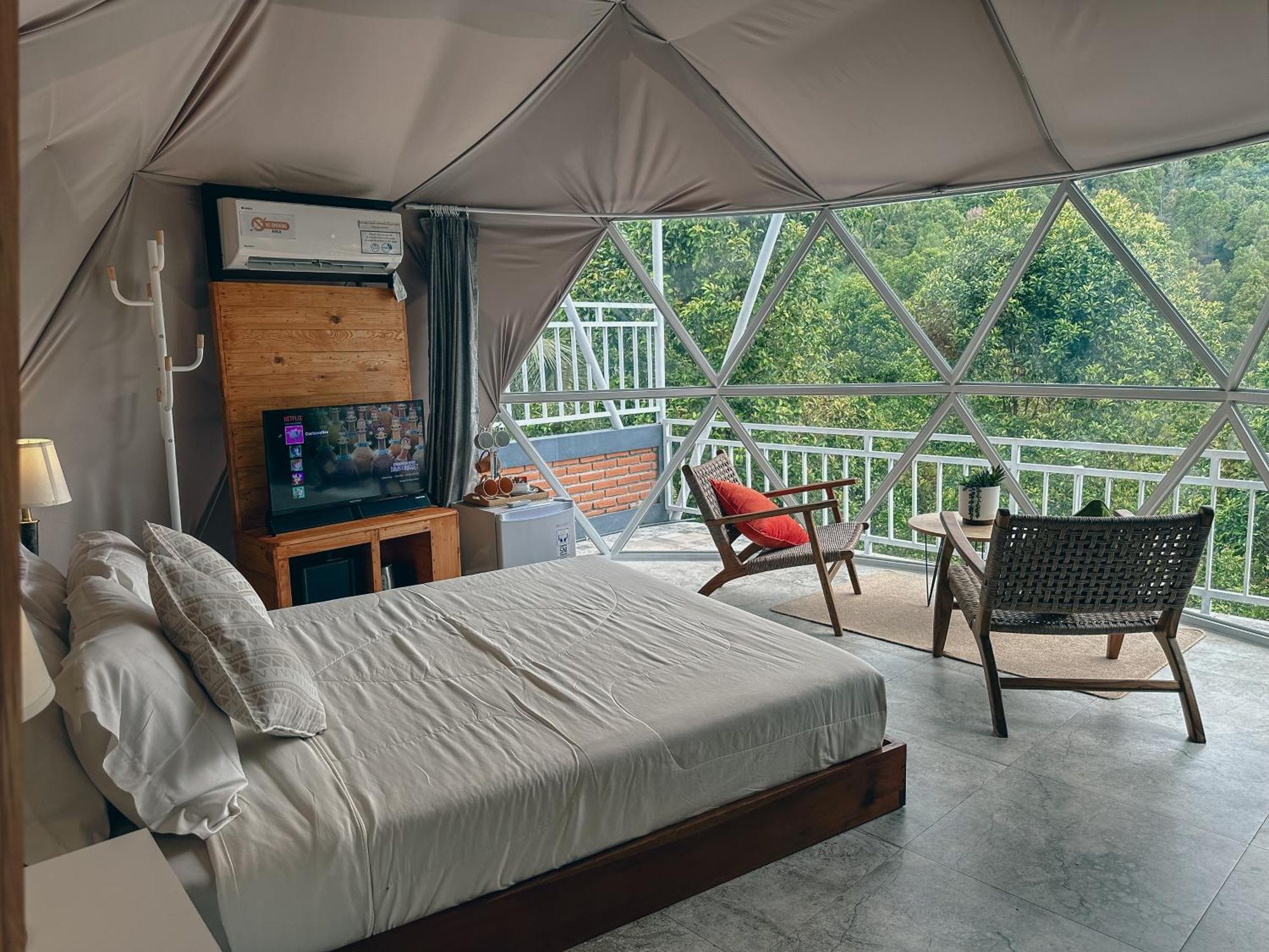 ホテル Moondock Luxury Camp Munduk エクステリア 写真